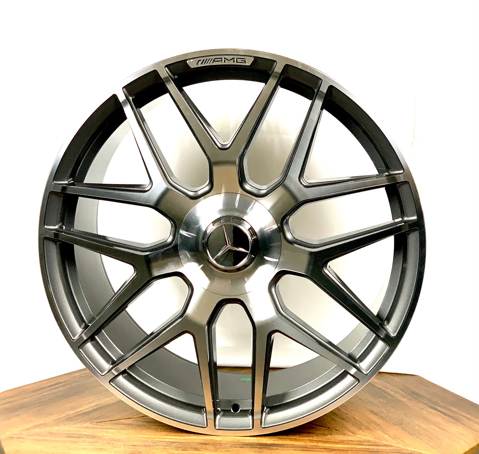 Кованый диск Forged D251 R23 10J 5x112 ET45 Кованый диск Forged D251 R23 10J 5x112 ET45 DIA 66