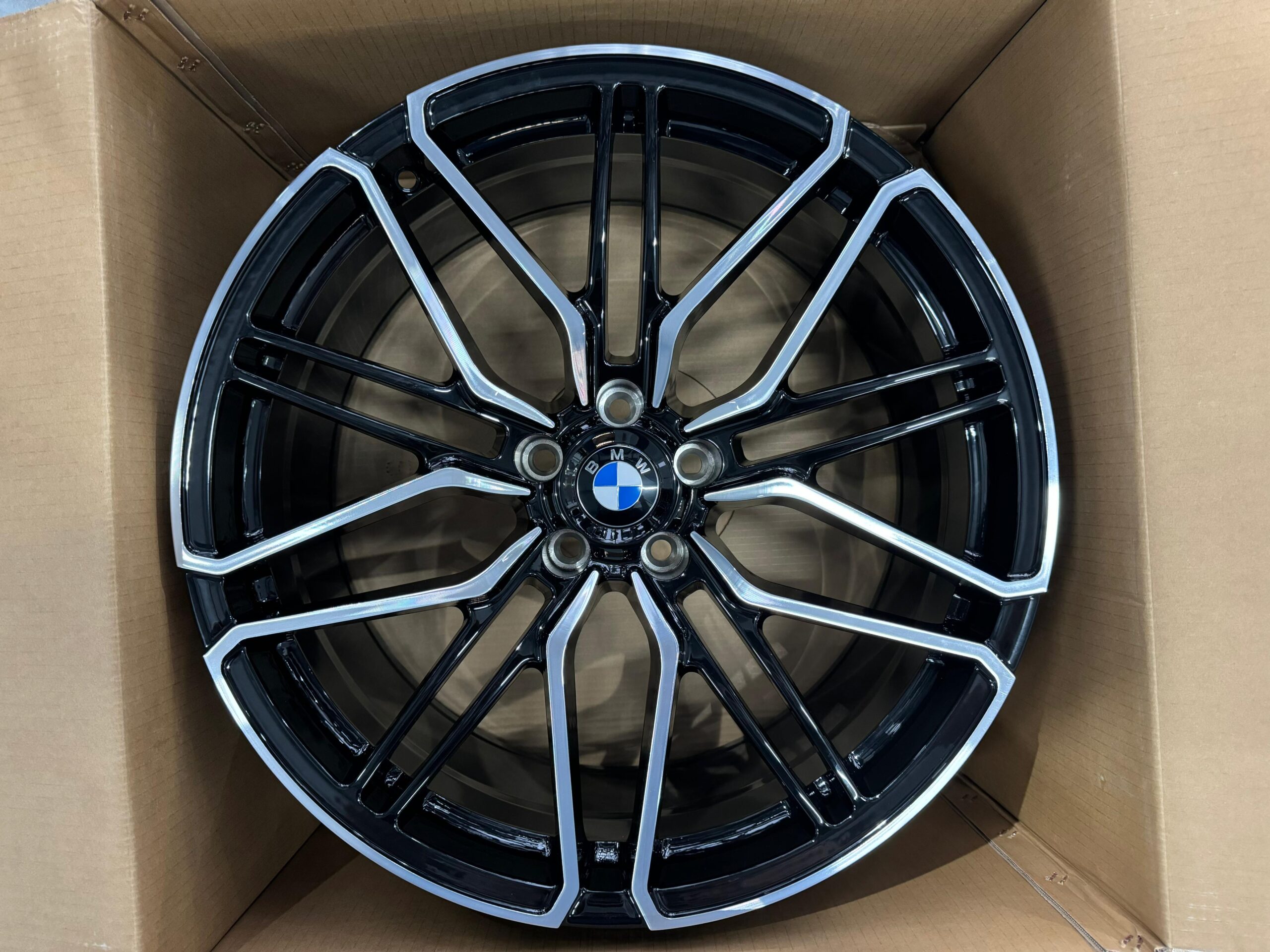 Кованый диск Forged PL1893Q R20 8 Кованый диск Forged PL1893Q R20 8