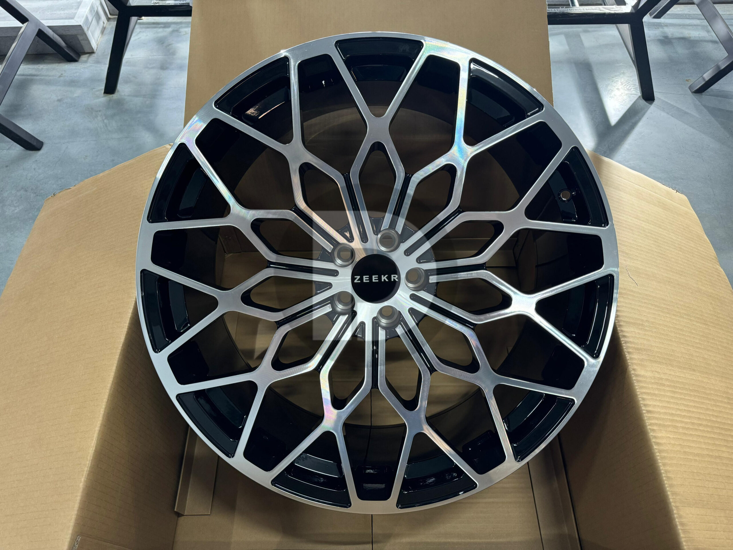 Кованый диск Forged PL1897 R22 9J 5x120 Кованый диск Forged PL1897 R22 9J 5x120
