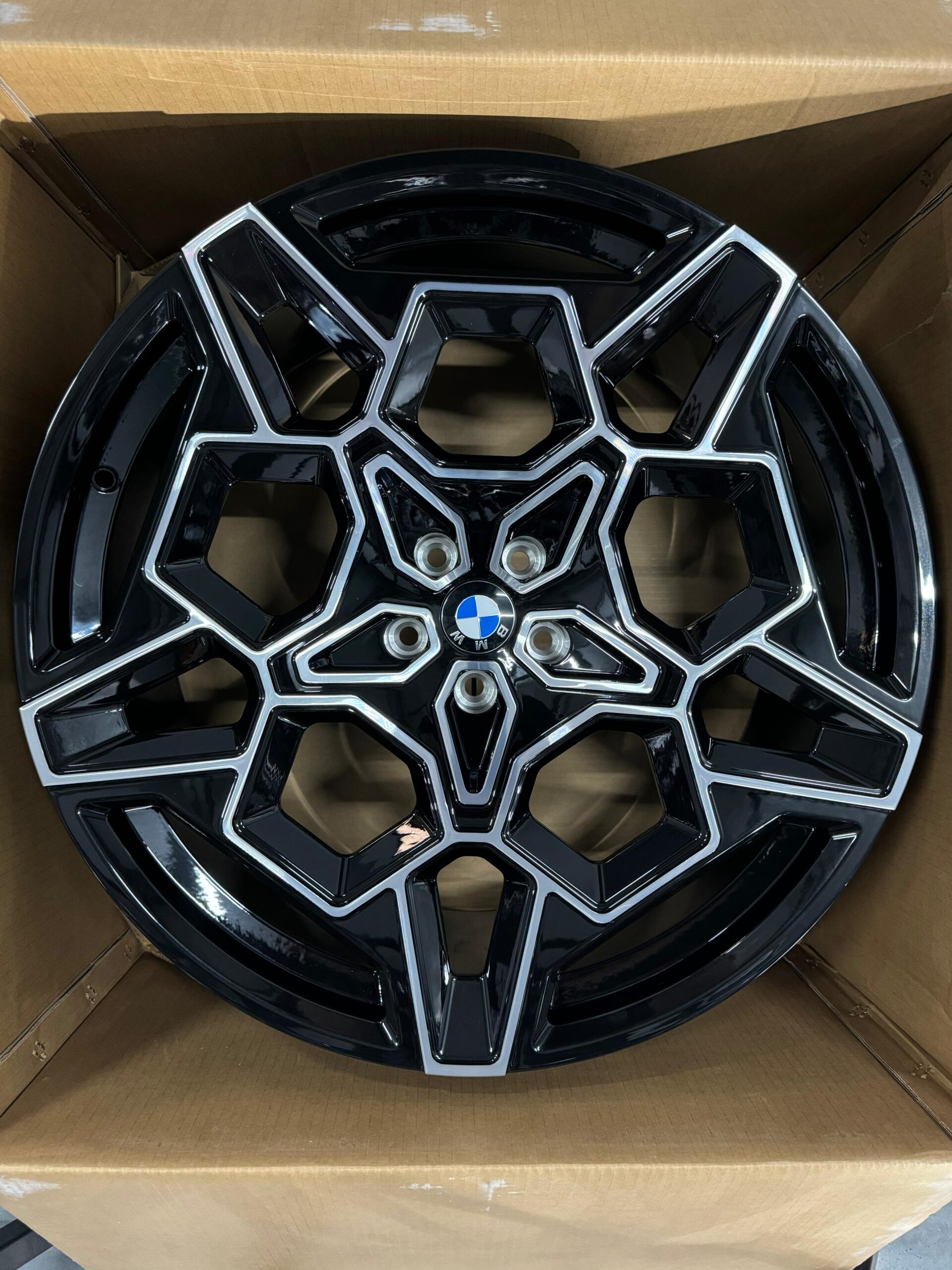 Кованый диск Forged PL1887 R22 11J 5x112 ET45 Кованый диск Forged PL1887 R22 11J 5x112 ET45 DIA 66