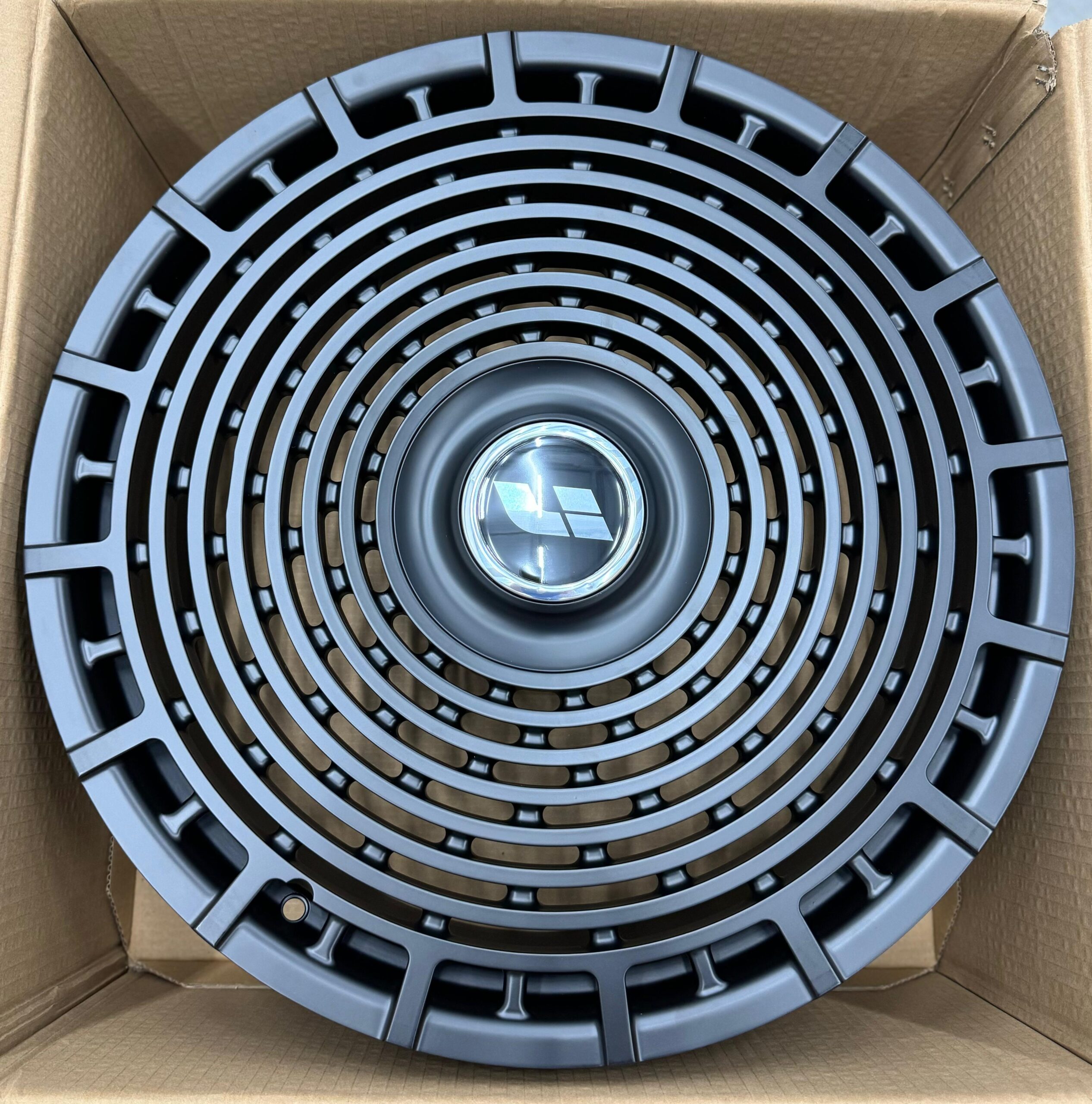 Кованый диск Forged D208 R23 9J 5x120 Кованый диск Forged D208 R23 9J 5x120