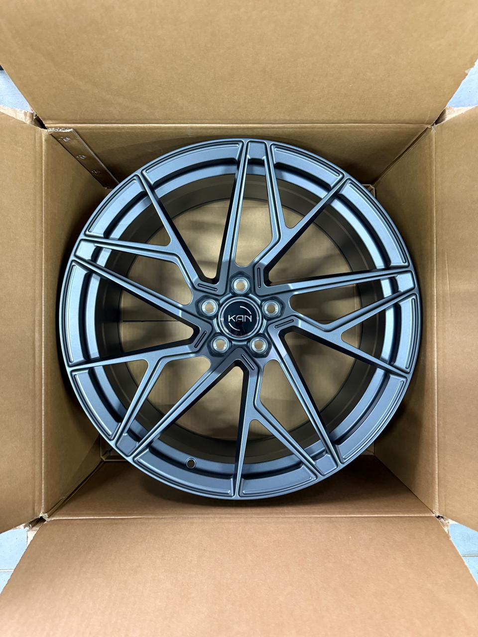 Кованый диск SST FORGED 2084 R21 9J 5x114 Кованый диск SST FORGED 2084 R21 9J 5x114