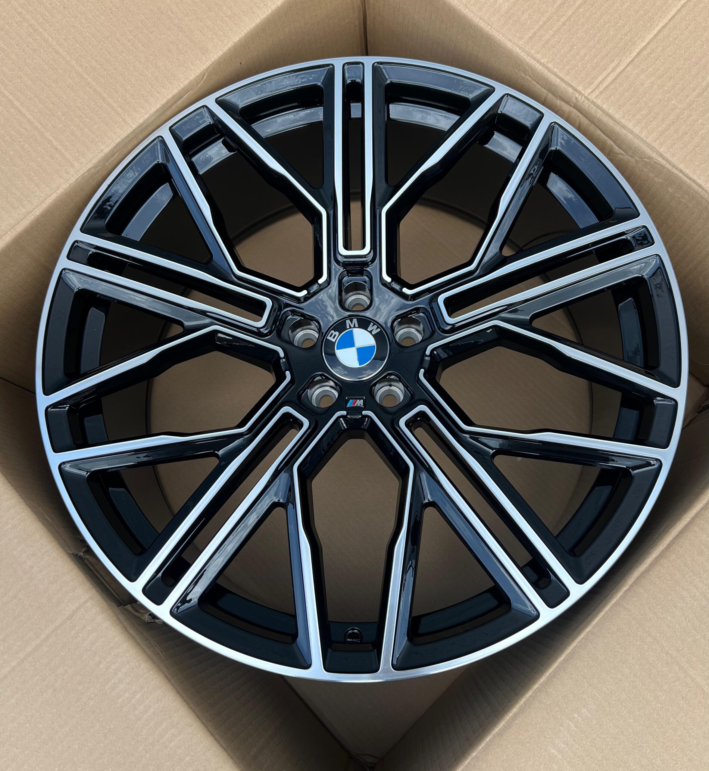 Кованый диск KT Forged 7009 R23 11 Кованый диск KT Forged 7009 R23 11