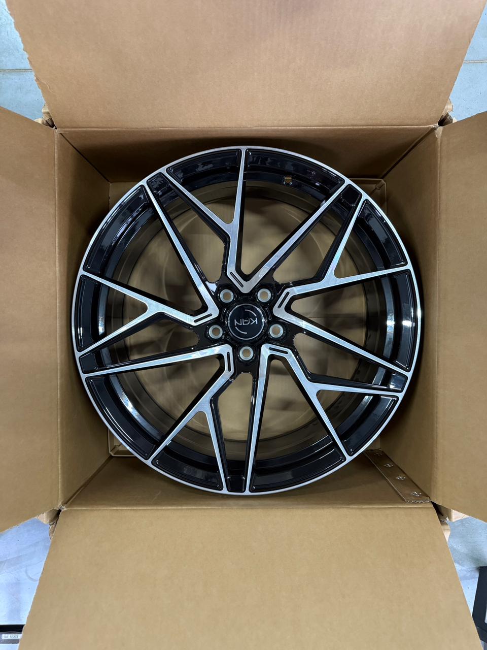 Кованый диск SST FORGED 2084 R19 8 Кованый диск SST FORGED 2084 R19 8