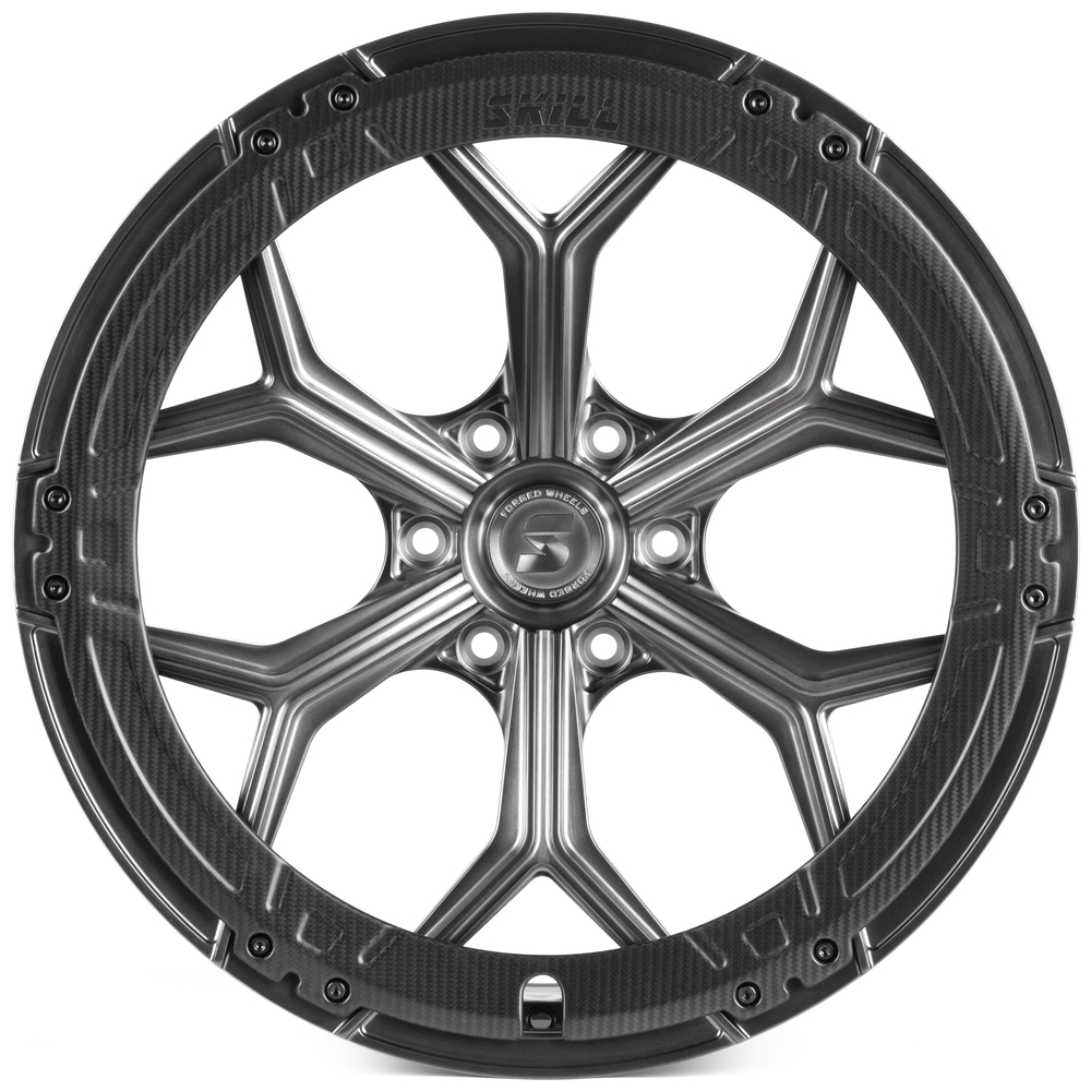 Кованый диск SKILL SL401-CS442 R22 9J 6x139.7 ET19 Кованый диск SKILL SL401-CS442 R22 9J 6x139.7 ET19 DIA 77.8 серебро матовое + карбон SFC11