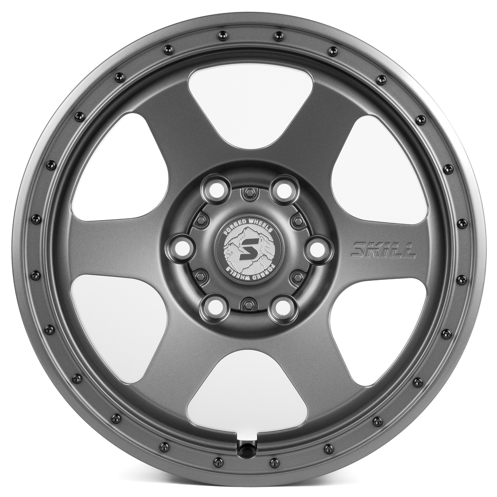 Кованый диск SKILL SL511-CS236 R17 9J 6x139.7 ET25 Кованый диск SKILL SL511-CS236 R17 9J 6x139.7 ET25 DIA 106.1 Графит Матовый + Чёрные Декоративные Болты