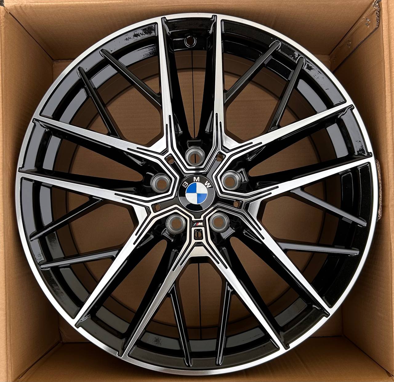 Кованый диск Forged BM790 R19 8J 5x112 ET45 Кованый диск Forged BM790 R19 8J 5x112 ET45 DIA 66