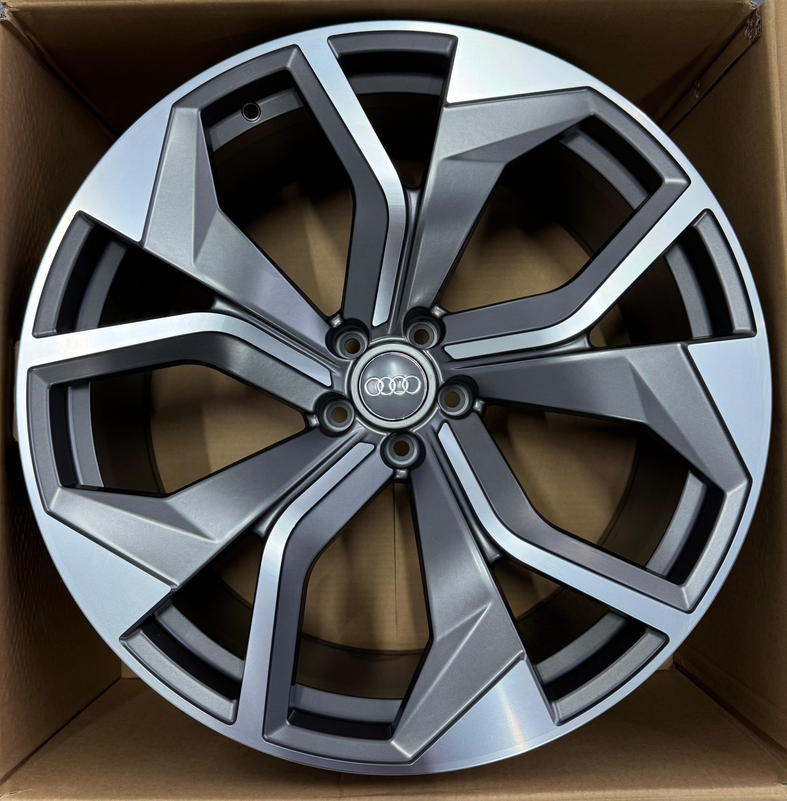 Кованый диск Forged AD210 R21 10J 5x112 ET20 Кованый диск Forged AD210 R21 10J 5x112 ET20 DIA 66