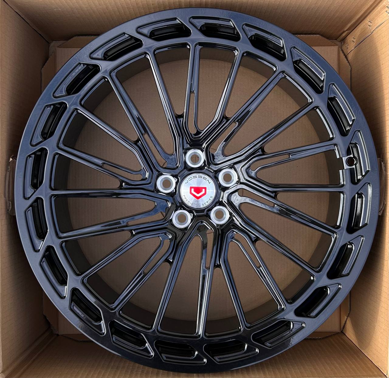 Кованый диск Forged D215/MZB-11-1 R23 11 Кованый диск Forged D215/MZB-11-1 R23 11