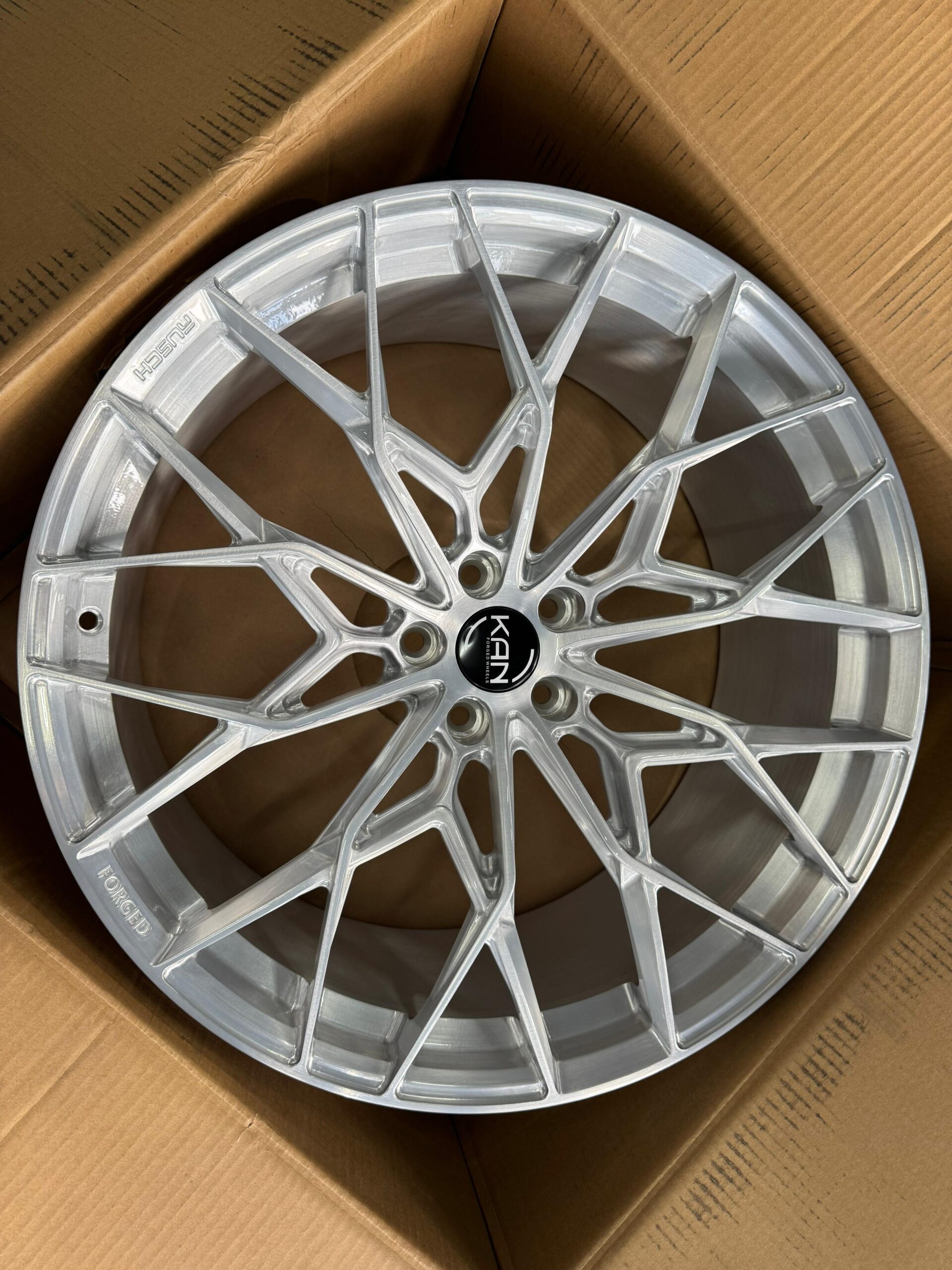 Кованый диск Forged D100 R23 11 Кованый диск Forged D100 R23 11