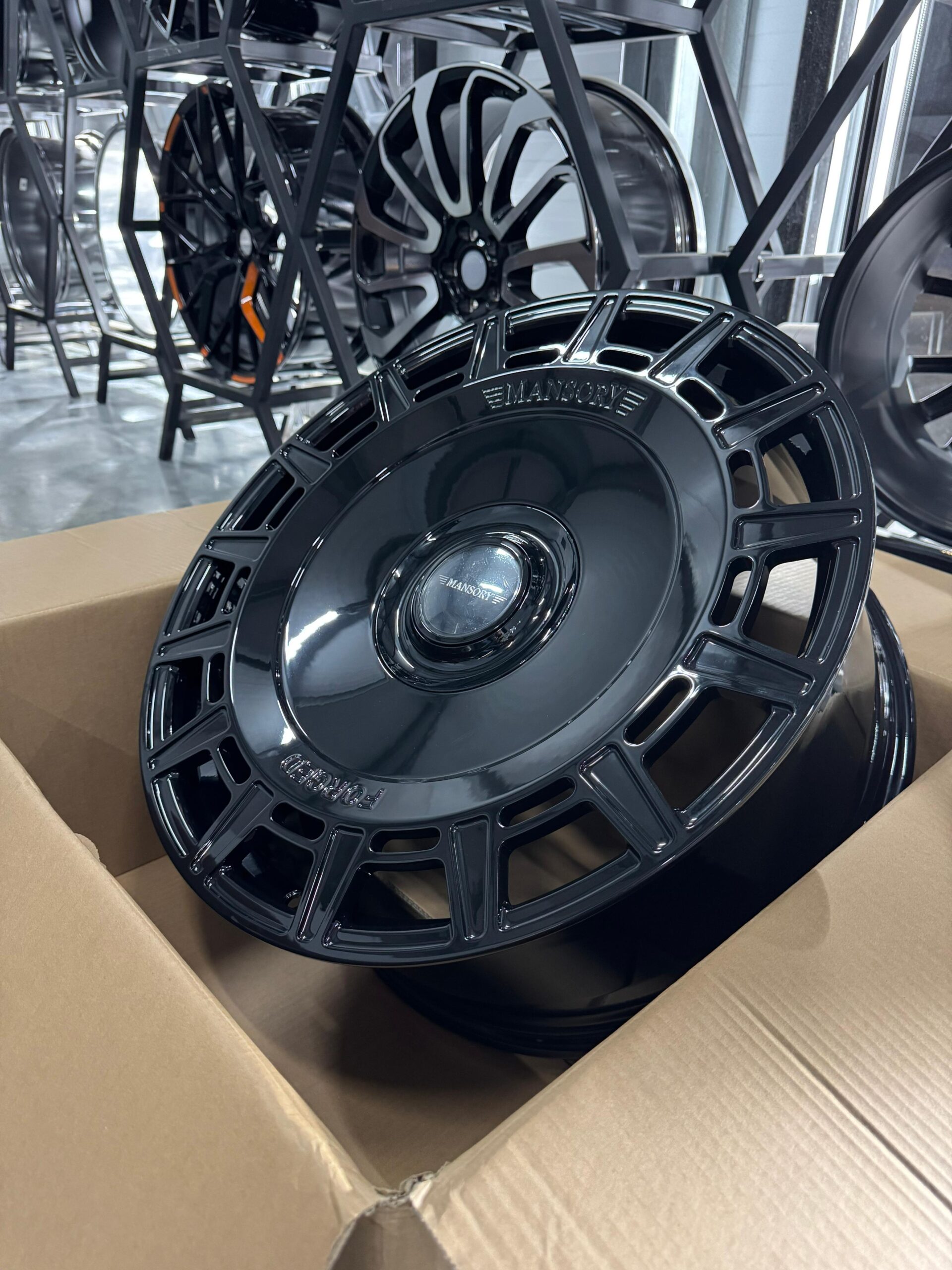 Кованый диск Forged MZB34-2 R24 12J 5x130 ET25 Кованый диск Forged MZB34-2 R24 12J 5x130 ET25 DIA 84