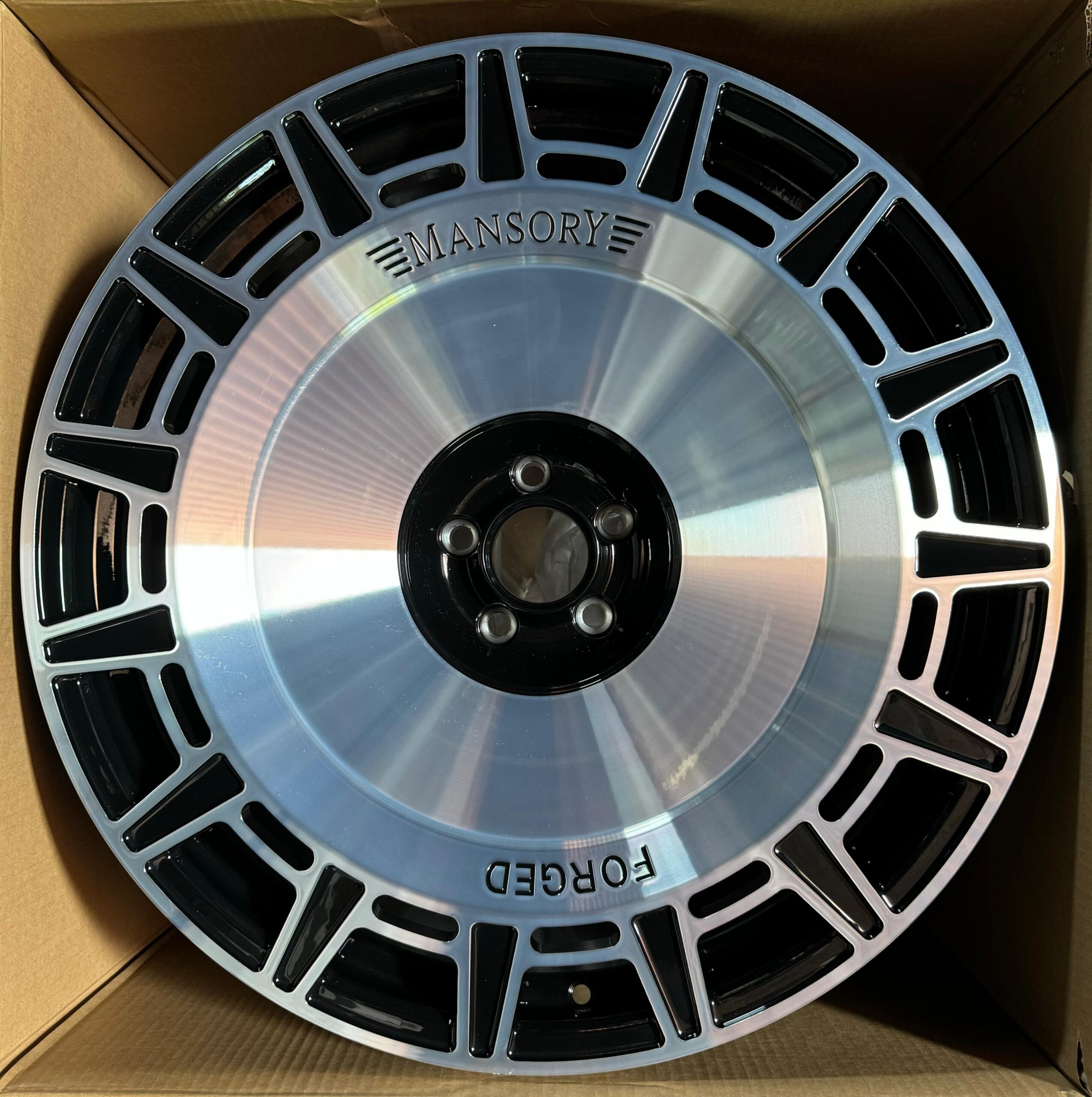 Кованый диск Forged MZB33-4 R22 10J 5x130 ET30 Кованый диск Forged MZB33-4 R22 10J 5x130 ET30 DIA 84