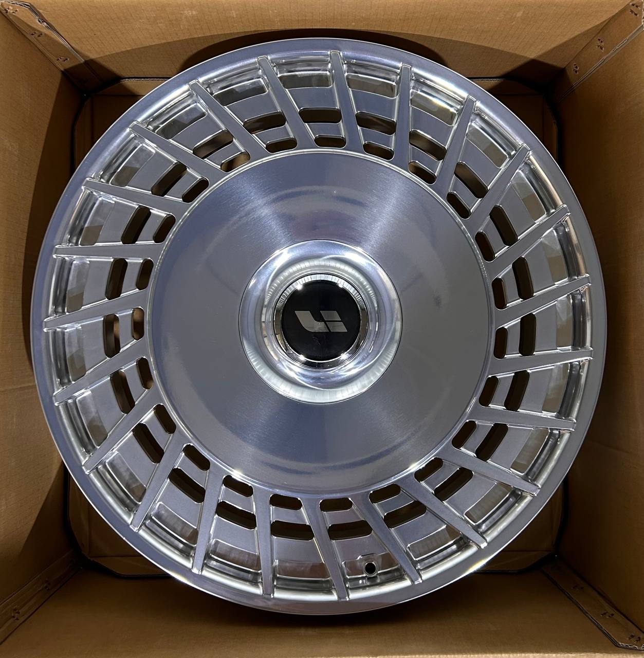 Кованый диск Forged PL1910 R23 9J 5x120 Кованый диск Forged PL1910 R23 9J 5x120