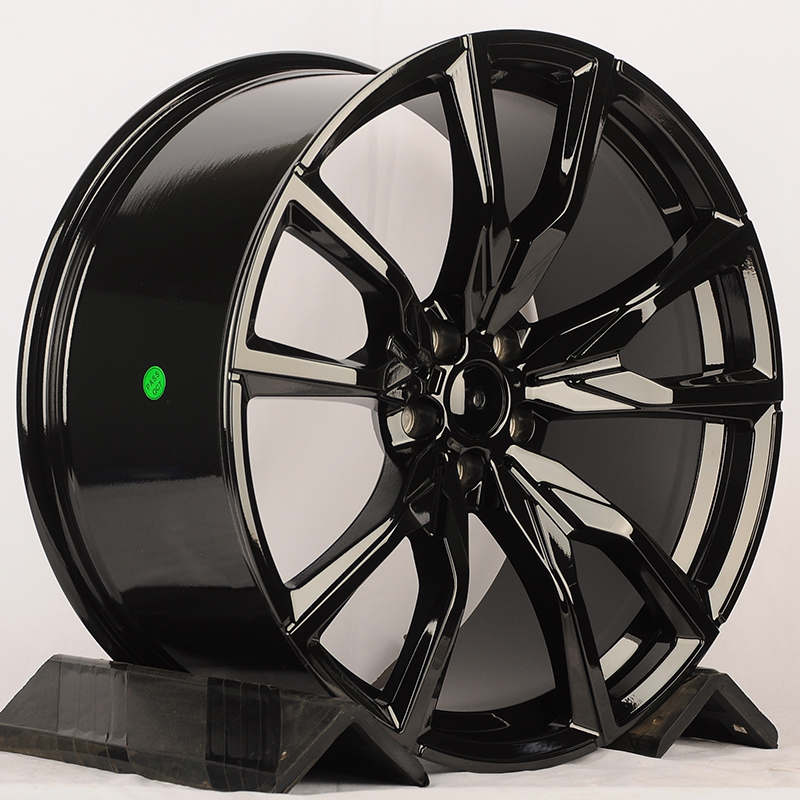 Литой диск Jetwheel iV-152 R22 10.5J 5x112 ET43 Литой диск Jetwheel iV-152 R22 10.5J 5x112 ET43 DIA 66.5 Gloss Black