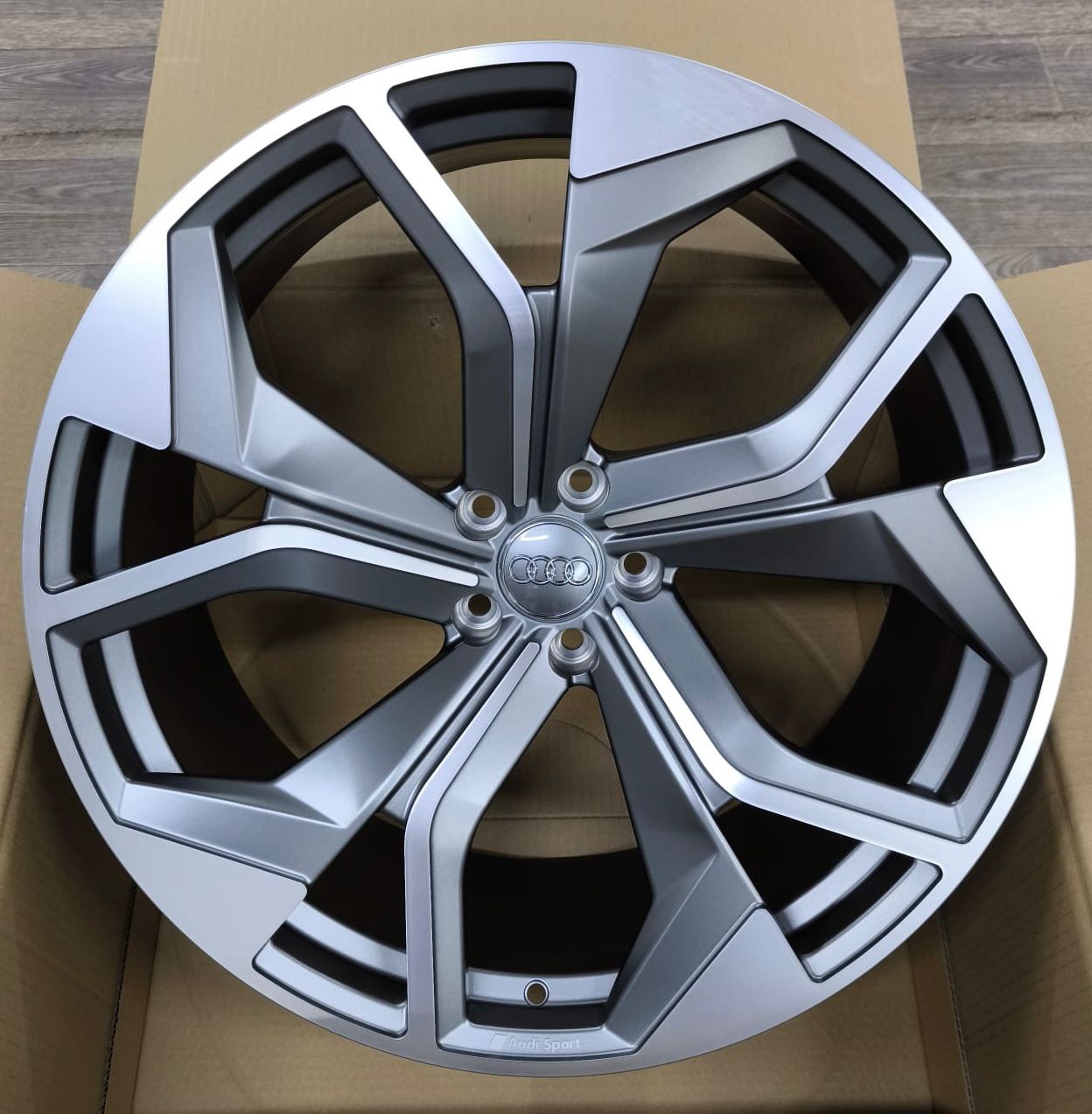 Кованый диск Forged AD210 R22 10J 5x112 ET30 Кованый диск Forged AD210 R22 10J 5x112 ET30 DIA 66
