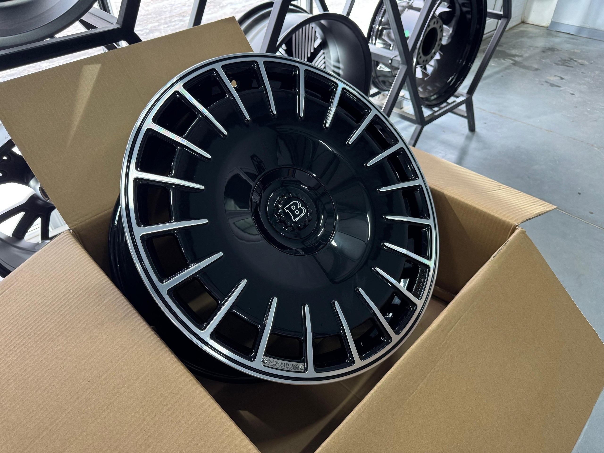 Кованый диск Forged D129 R22 10J 5x112 ET45 Кованый диск Forged D129 R22 10J 5x112 ET45 DIA 66