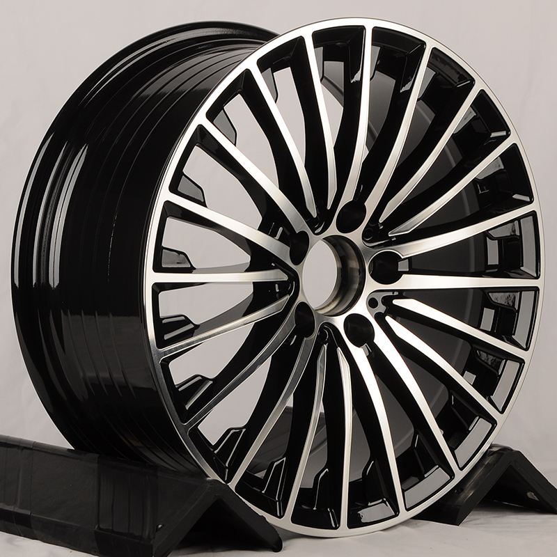 Литой диск KoKo Kuture FF577 R18 8J 5x112 ET45 Литой диск KoKo Kuture FF577 R18 8J 5x112 ET45 DIA 66.45 Gloss Black Face