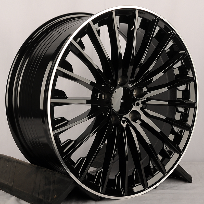 Литой диск KoKo Kuture FF577 R18 8J 5x112 ET45 Литой диск KoKo Kuture FF577 R18 8J 5x112 ET45 DIA 66.45 Black Lip
