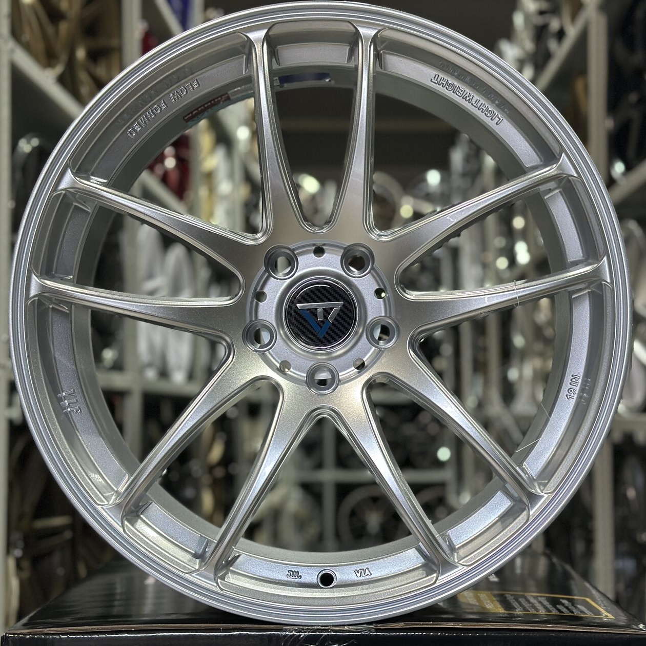 ipw44-showroom-610253-c84c665931b834bb