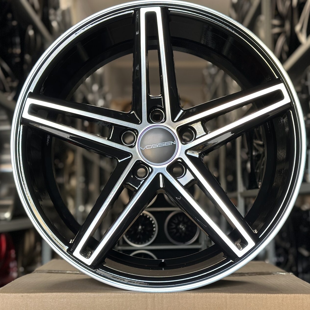 ipw44-showroom-610897-d8efd584f3508177