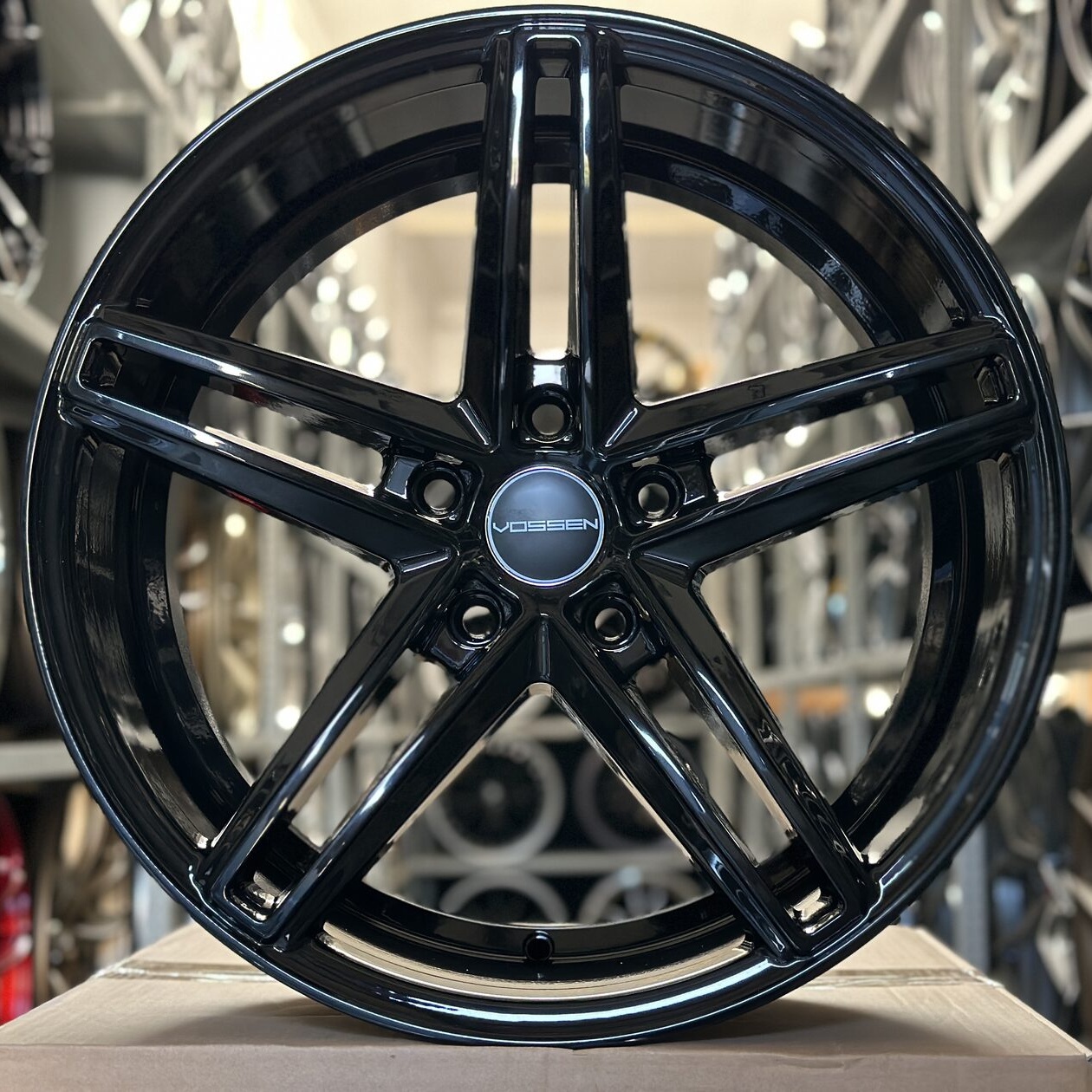 ipw44-showroom-610955-922cc3b677c40748