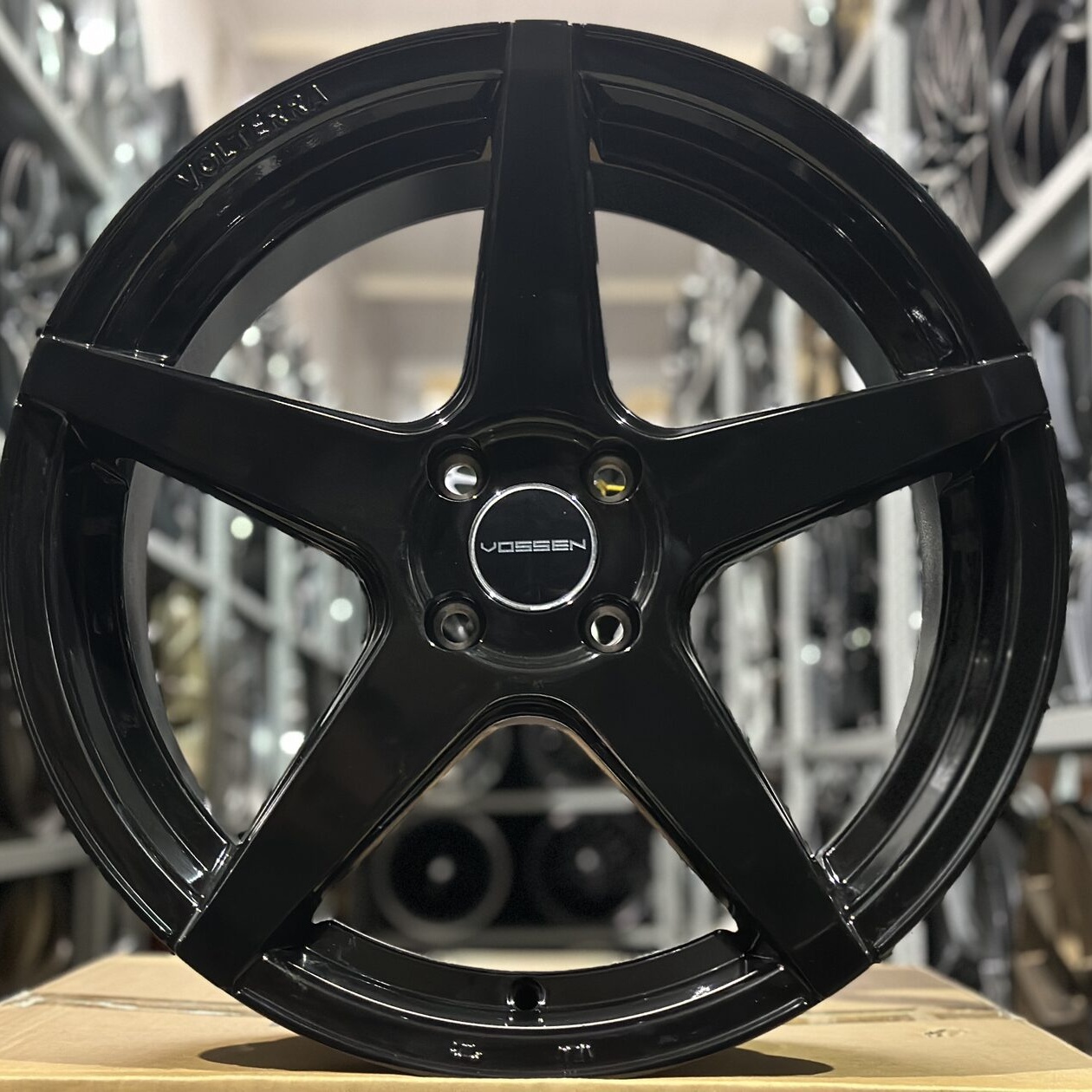 ipw44-showroom-611003-4600d8569dadf2fb