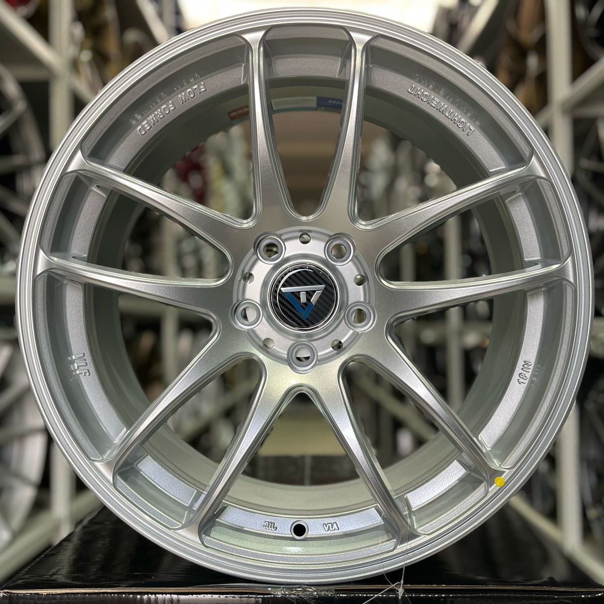 ipw44-showroom-611580-71ef9fb06b13c72f
